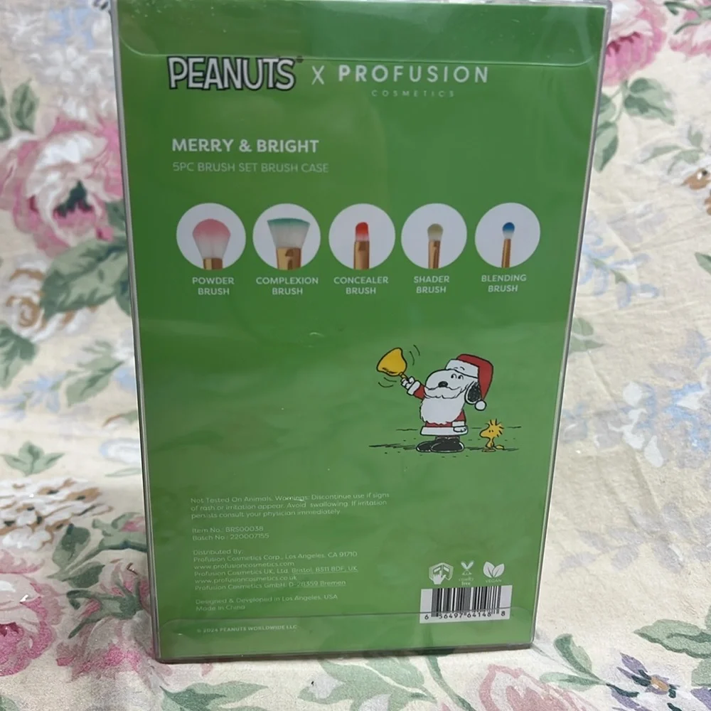Peanut X profusion cosmetic 5 piece brush set